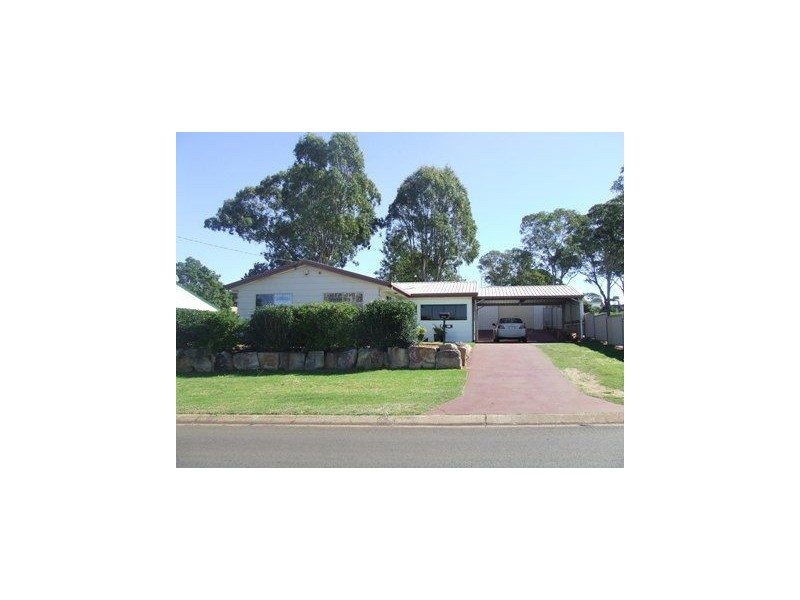 53 Vanity Street, Rockville QLD 4350