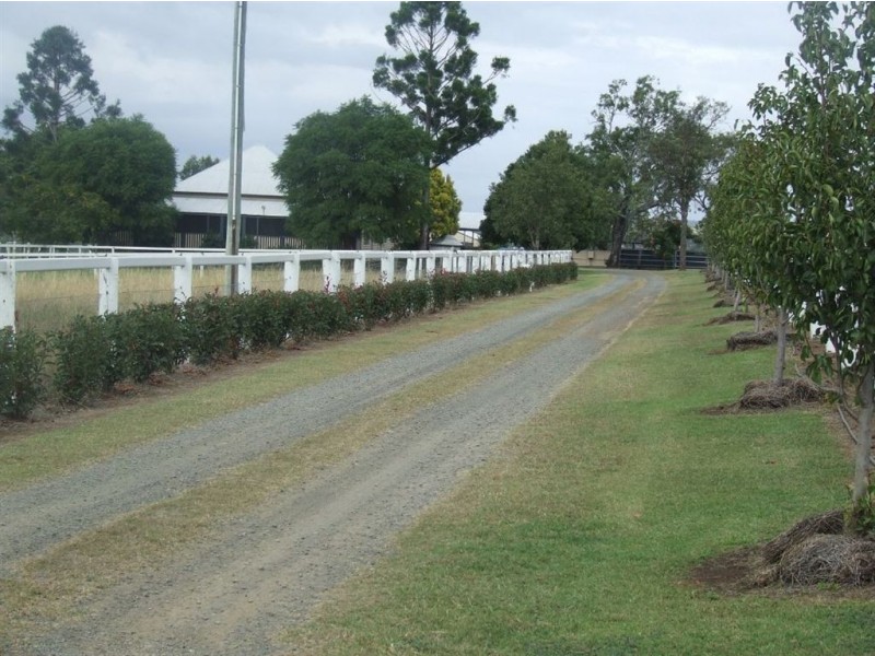 174 Purcell Road, Southbrook QLD 4363