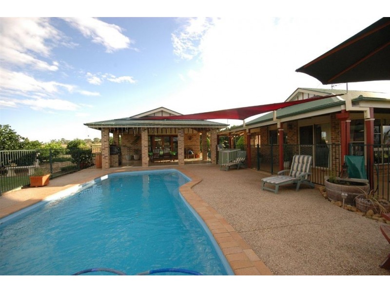 4 Hodgson Street, Greenmount QLD 4359