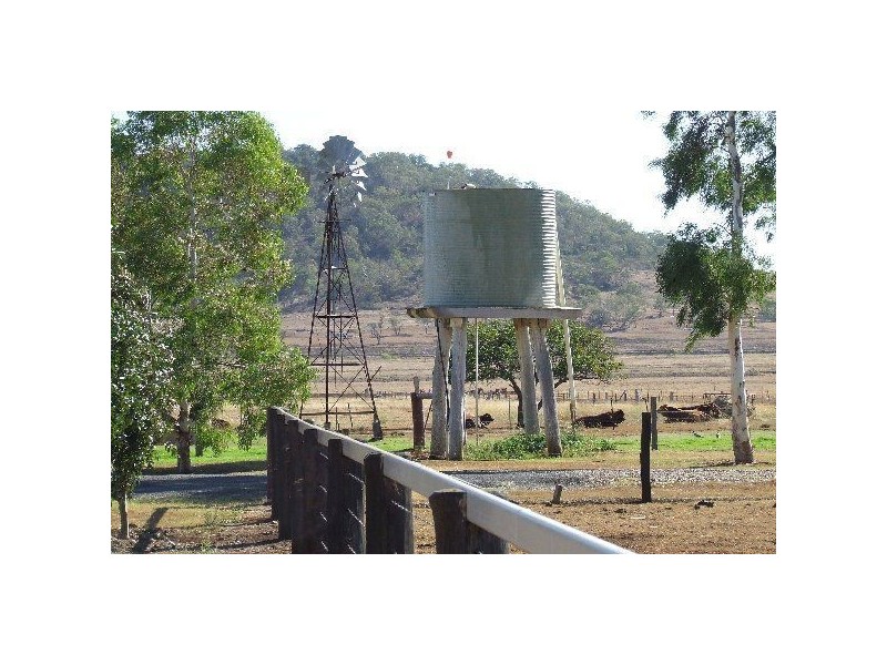 4 Hodgson Street, Greenmount QLD 4359