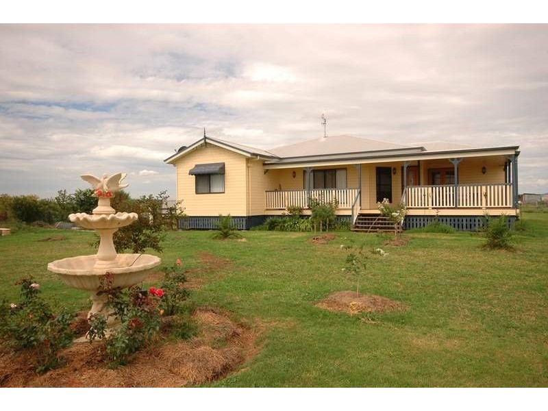 90 Devon Park Road, Oakey QLD 4401