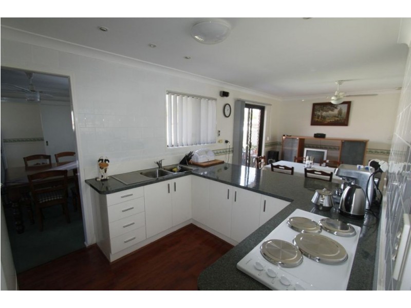 5 Black Court, Wilsonton QLD 4350