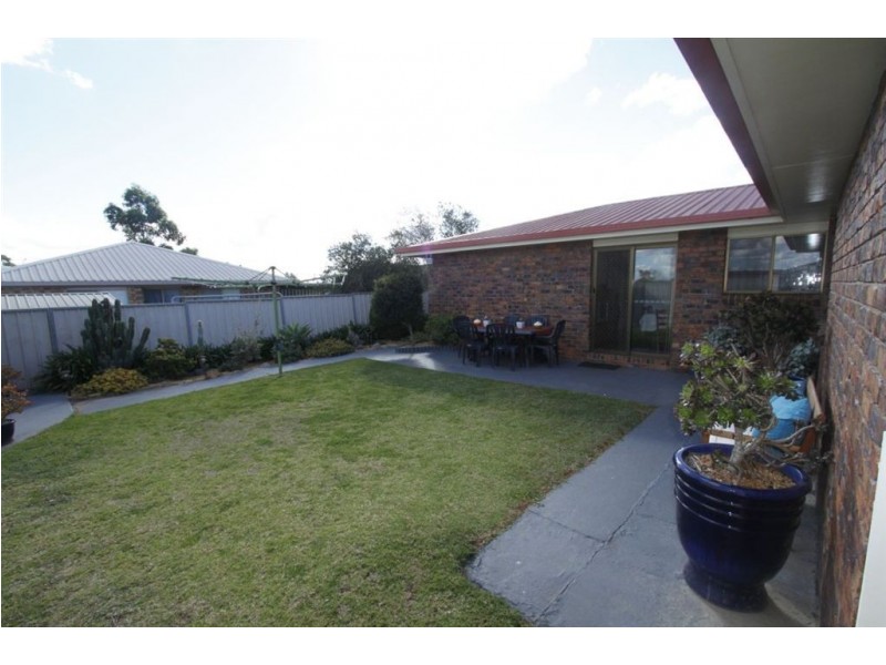 5 Black Court, Wilsonton QLD 4350