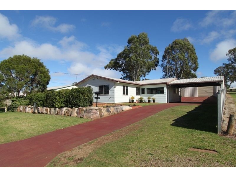 53 Vanity Street, Rockville QLD 4350