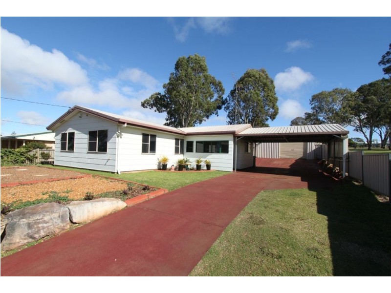 53 Vanity Street, Rockville QLD 4350