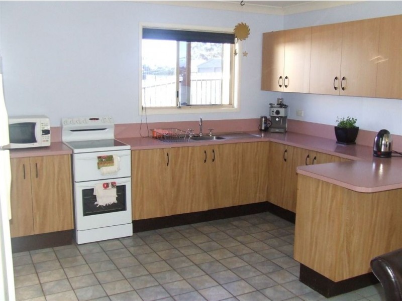 53 Vanity Street, Rockville QLD 4350