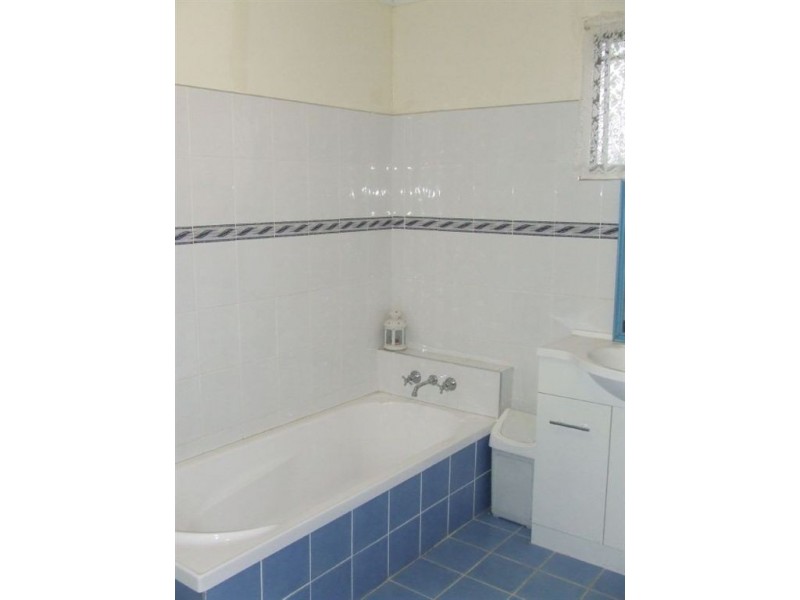 50 Creek Street, Cambooya QLD 4358