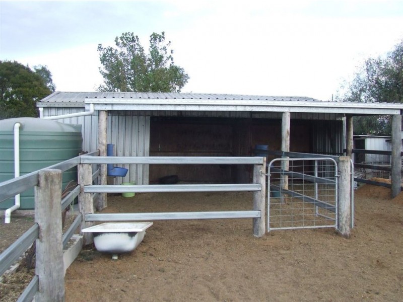 50 Creek Street, Cambooya QLD 4358