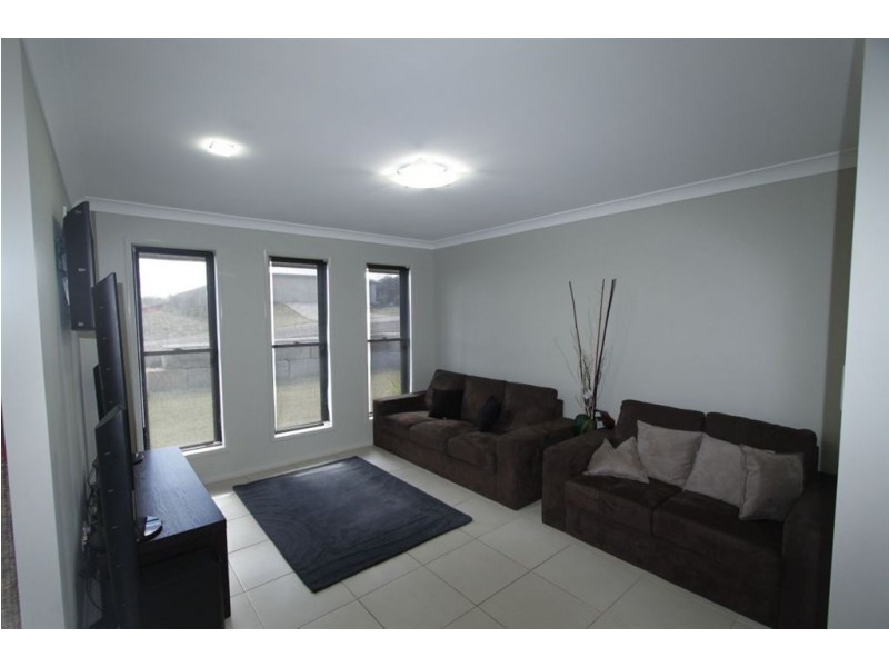 38 Whitman Street, Westbrook QLD 4350
