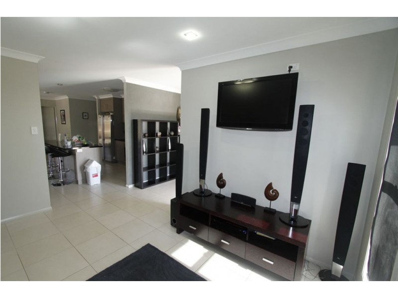 38 Whitman Street, Westbrook QLD 4350