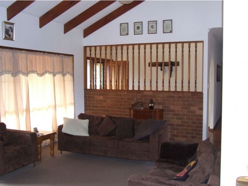 73 Reushle Road, Cabarlah QLD 4352