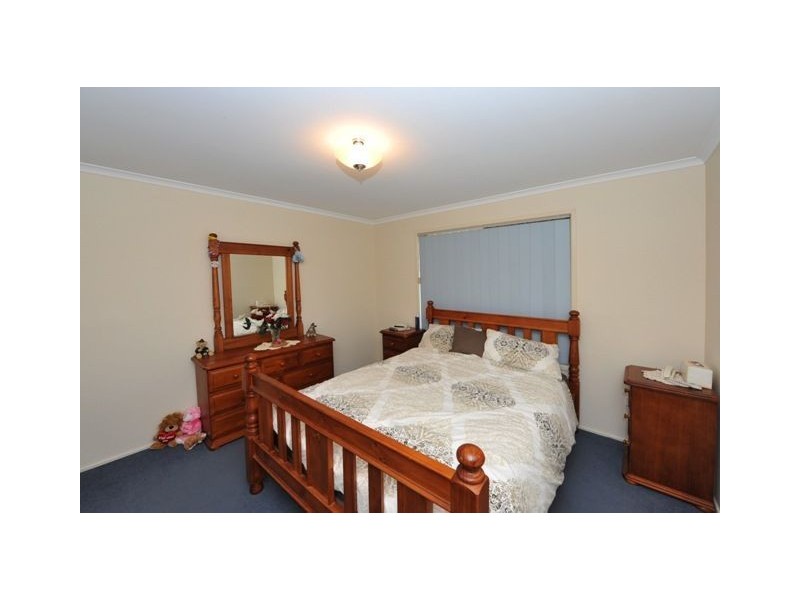 2 Sinclair Street, Wyreema QLD 4352