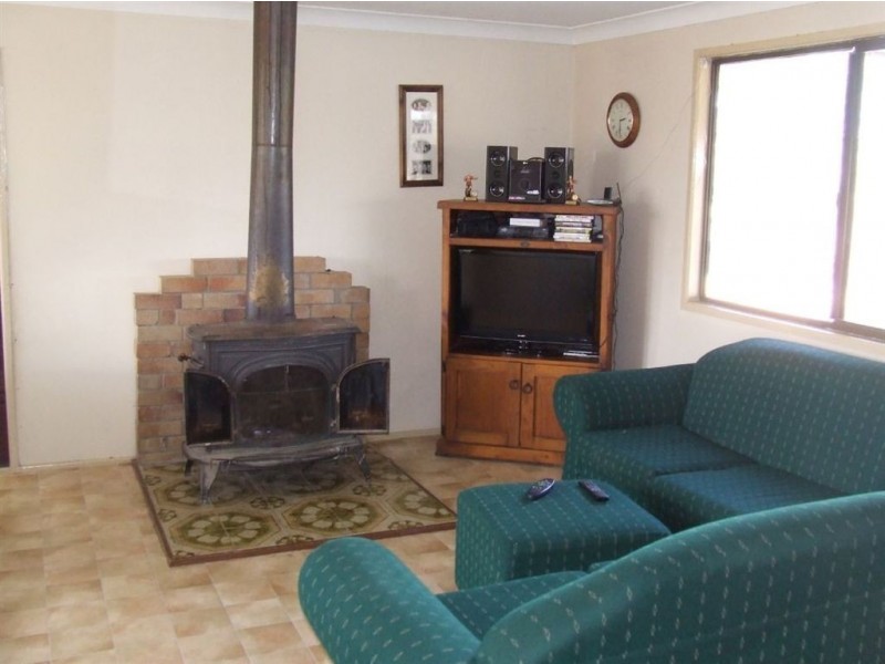 1 James Street, Cambooya QLD 4358