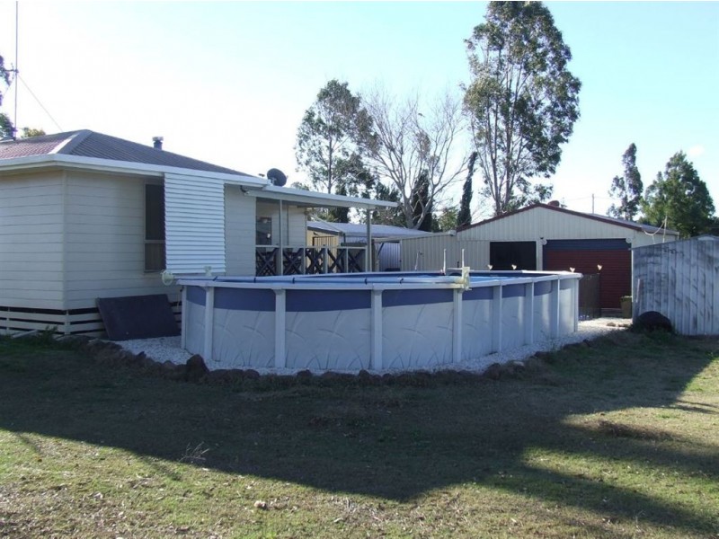 15 Alfred Street, Cambooya QLD 4358