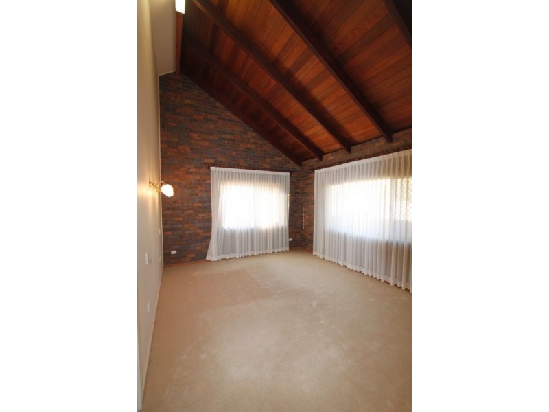 10 Cotswold Close, Cotswold Hills QLD 4350