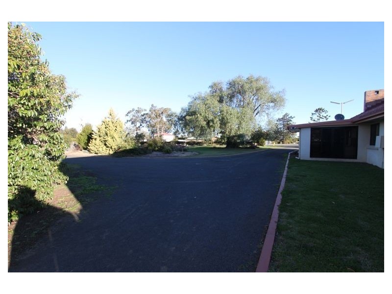 10 Cotswold Close, Cotswold Hills QLD 4350