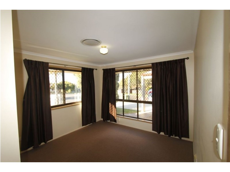 3 Herzer Court, Kearneys Spring QLD 4350