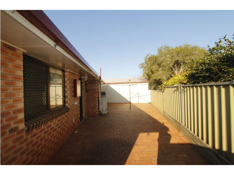 3 Herzer Court, Kearneys Spring QLD 4350