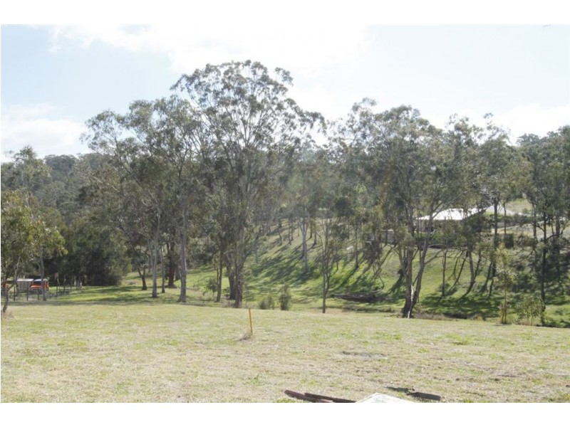 100 Geddes Street, Top Camp QLD 4350