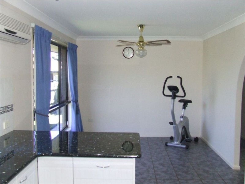 25 Prime Minister Drive, Middle Ridge QLD 4350