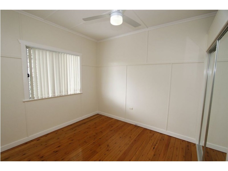 12 Power Street, Harristown QLD 4350