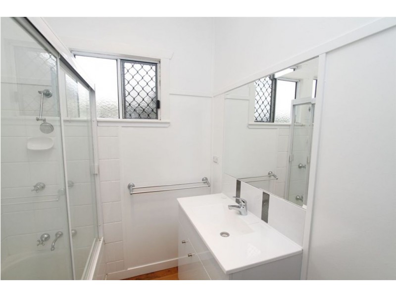 12 Power Street, Harristown QLD 4350