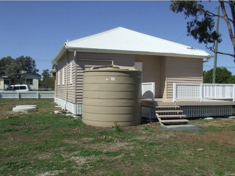 6 Lucy Street, Cambooya QLD 4358