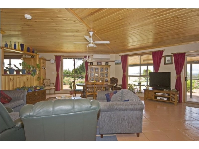 27 Newmans Road, Vale View QLD 4352