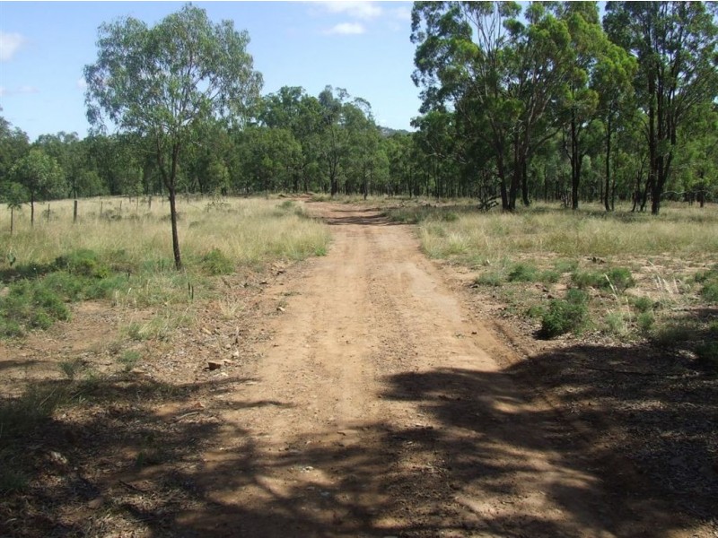 - Volp Road, Meringandan QLD 4352