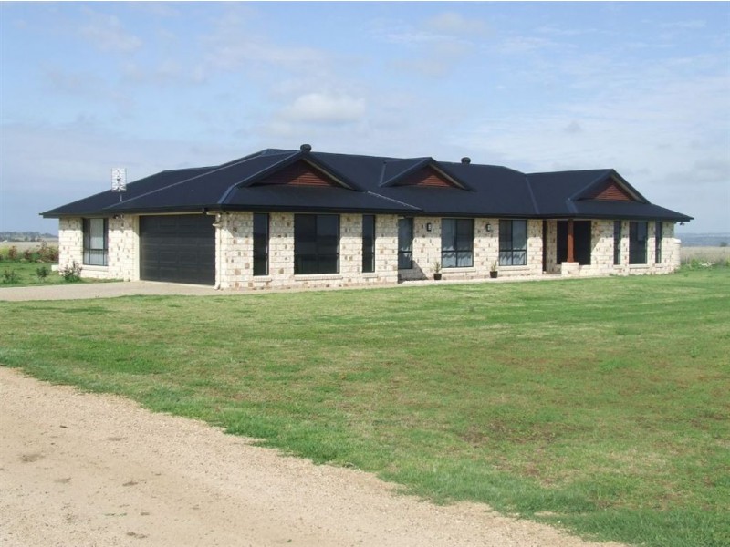 - Umbiram, Wyreema QLD 4352
