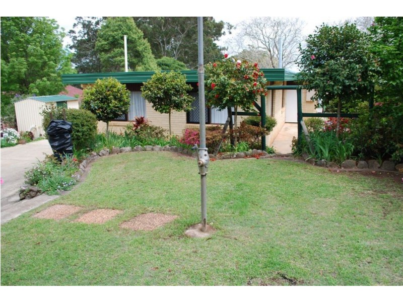 58 Stuart Street, Mount Lofty QLD 4350