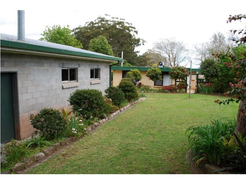58 Stuart Street, Mount Lofty QLD 4350