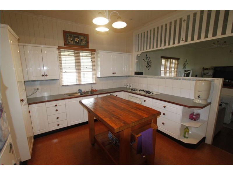 7 Rosewood Street, Toowoomba QLD 4350