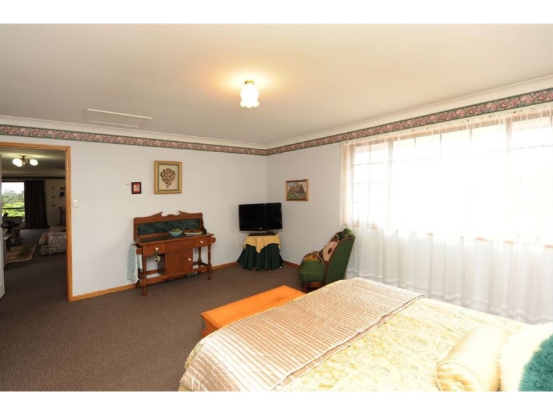4/11c Gatfield Street, Newtown QLD 4350