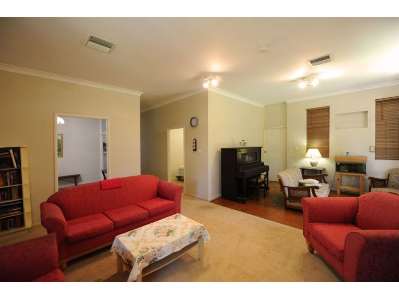121c Mackenzie Street, East Toowoomba QLD 4350