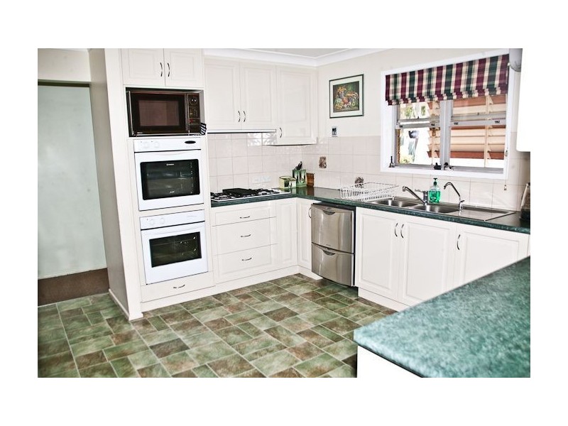 101 Ramsay Street, Centenary Heights QLD 4350