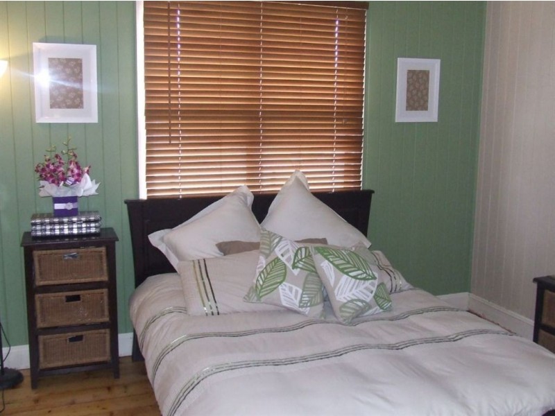 99 Hill Street, Newtown QLD 4350