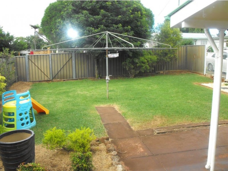 416 Alderley Street, Harristown QLD 4350