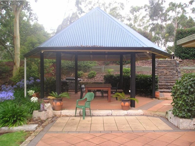 10 Bluemeadows Court, Blue Mountain Heights QLD 4350