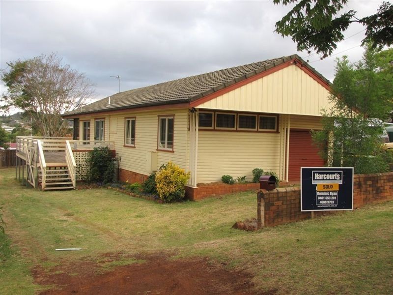 14 MacArthur Street, South Toowoomba QLD 4350