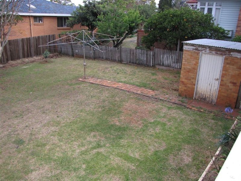 14 MacArthur Street, South Toowoomba QLD 4350