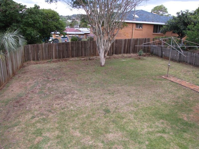 14 MacArthur Street, South Toowoomba QLD 4350