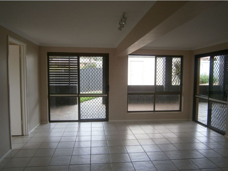 53 Kingsford Smith Drive, Wilsonton QLD 4350