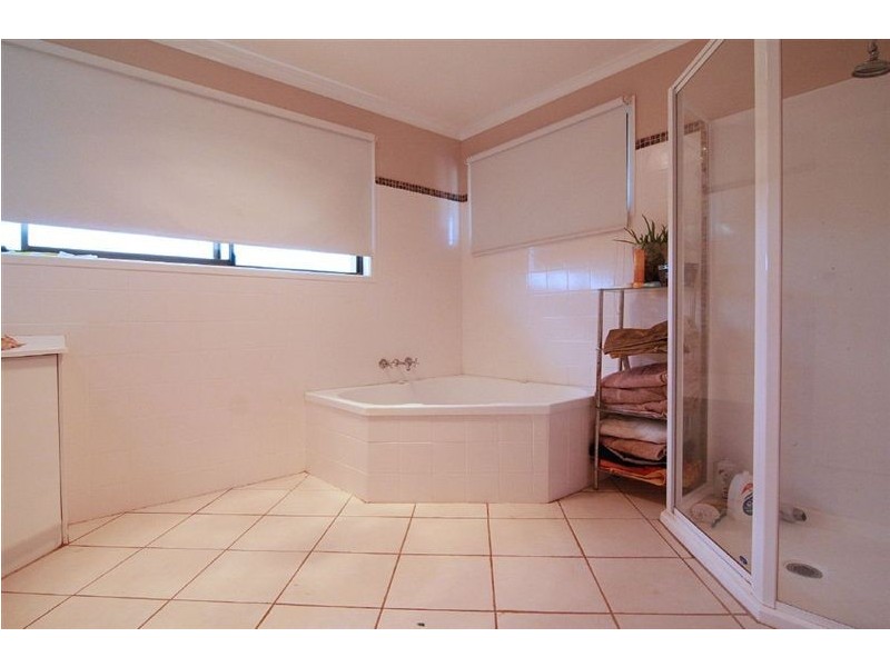 53 Kingsford Smith Drive, Wilsonton QLD 4350