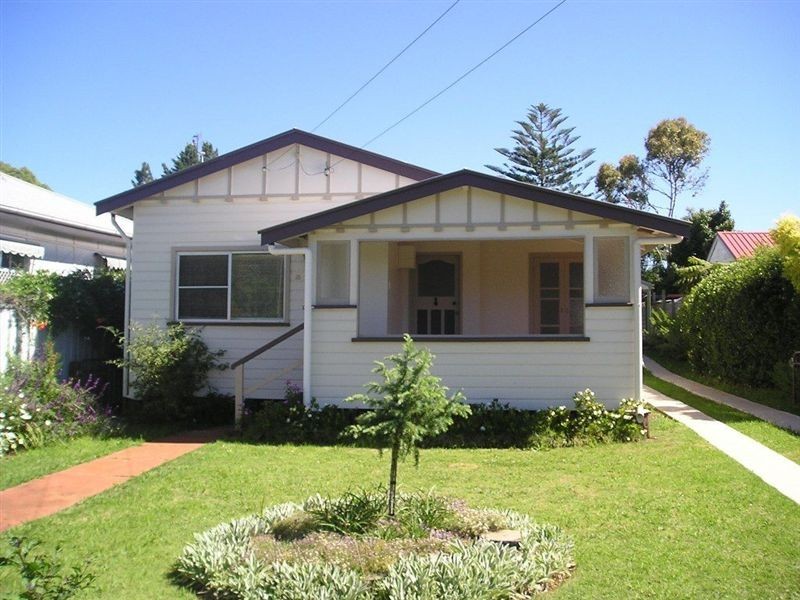 16 Charles Street, Toowoomba QLD 4350
