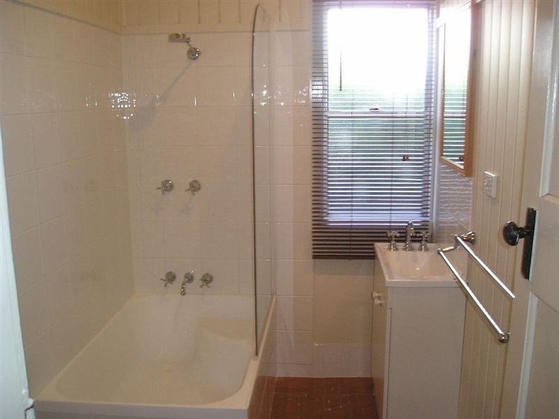 16 Charles Street, Toowoomba QLD 4350