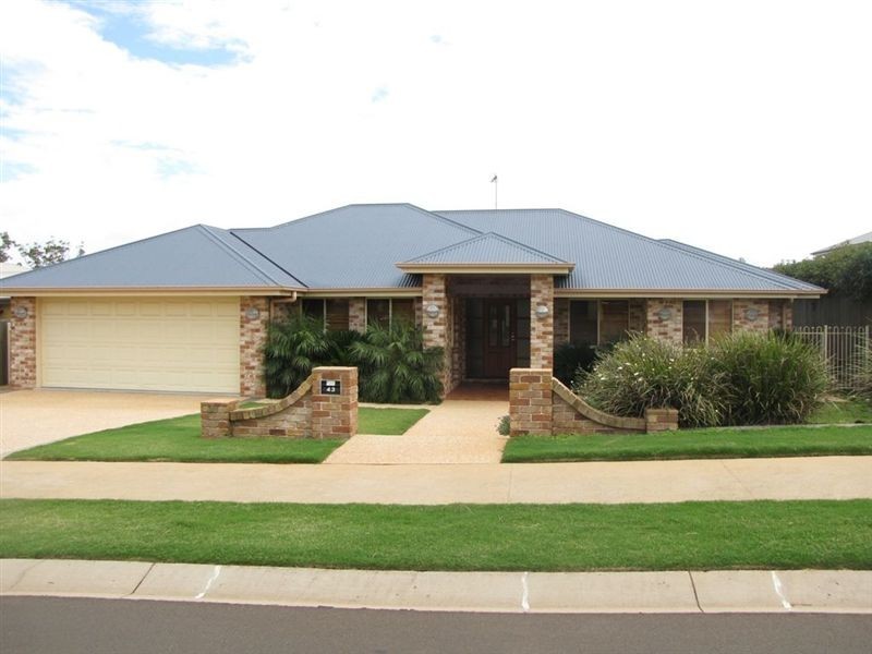 43 McClymont Drive, Rangeville QLD 4350