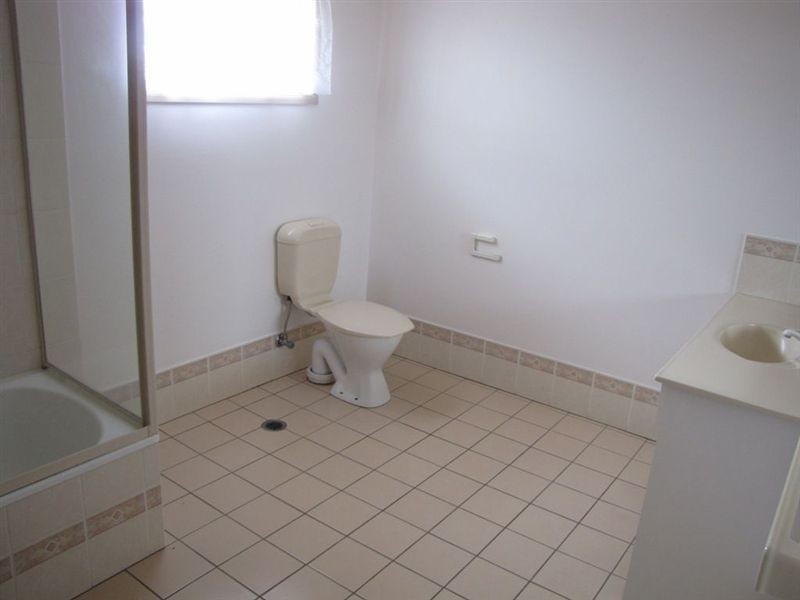 2/8 Cortess Street, South Toowoomba QLD 4350