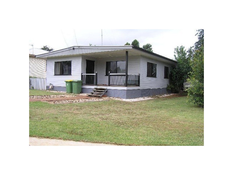 86 Long Street, Rangeville QLD 4350