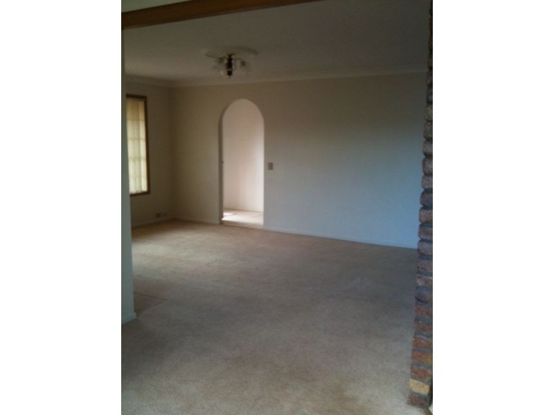 9 Araluen Court, Kearneys Spring QLD 4350